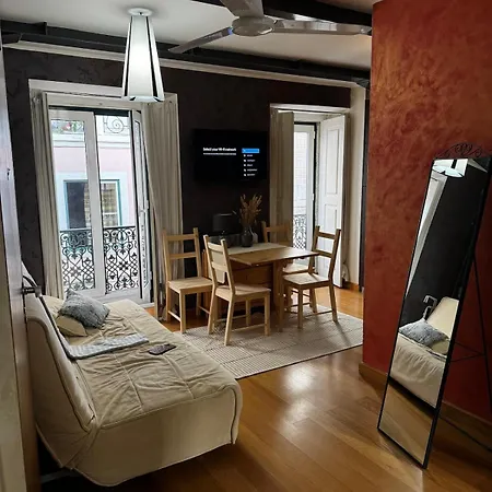 Cozy In The Center