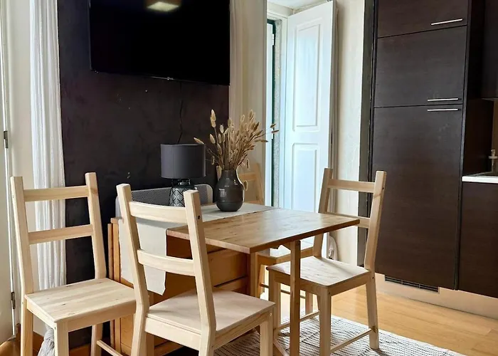 Διαμέρισμα Cozy In The Center *