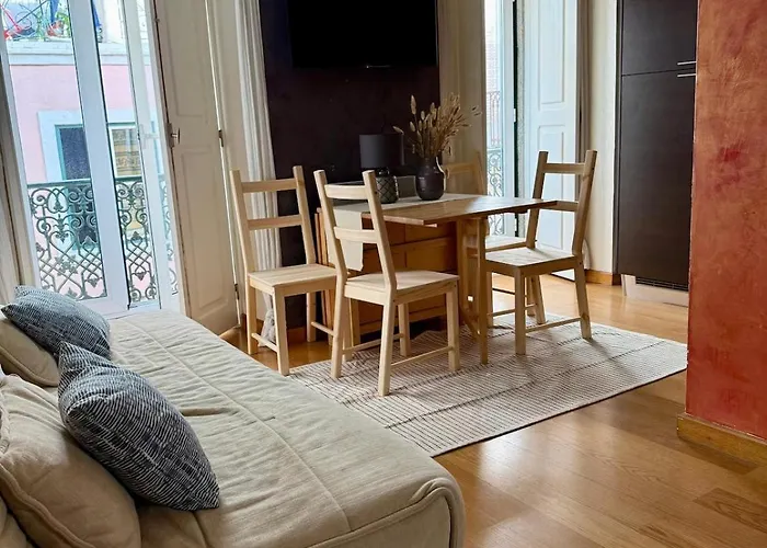 Διαμέρισμα Cozy In The Center