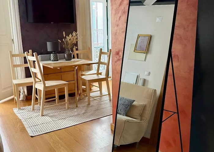 Διαμέρισμα Cozy In The Center